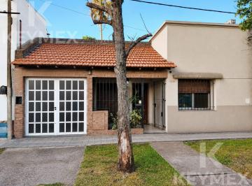 Casa · 120m² · 7 Ambientes · 1 Cochera · Casa en Venta, Tres Dorm., Garaje, Parque, Los Hornos, La Plata