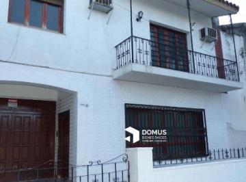 Casa · 350m² · 5 Dormitorios · 3 Cocheras · Alquiler Casa Av del Bicentenario