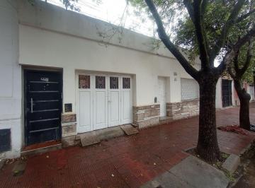 Casa · 125m² · 4 Ambientes · 1 Cochera · Venta Casa 2 Dorm Coch a Refaccionar Pueyrredon