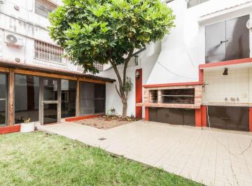 PH · 70m² · 3 Ambientes · Venta PH 3 Amb con Patio Jardin y Parrila