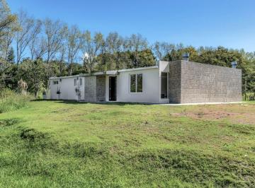 Casa · 122m² · 4 Ambientes · 1 Cochera · Venta 3 Dor Casa en Barrio Privado Punta Ballena