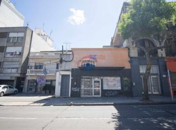 Casa · 216m² · 6 Ambientes · Venta Casa Centro 3 Dorm. Local Comercial