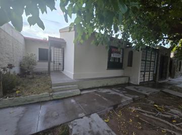 Casa de 6 ambientes, Carrodilla · Venta de Casa en Carrodilla