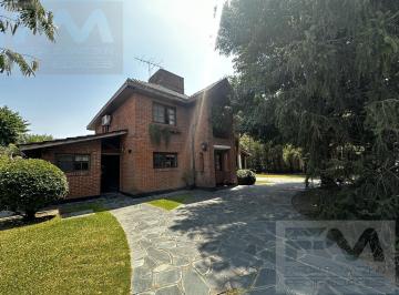 Casa · 232m² · 4 Ambientes · 1 Cochera · Casa - Banco Provincia de Bs. As.