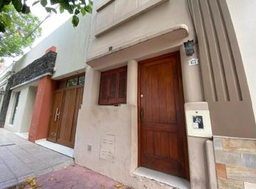 Casa · 76m² · 2 Dormitorios · Casa en Barrio 9 de Julio