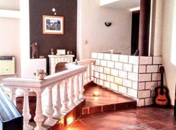 Casa · 164m² · 4 Ambientes · Casa en Venta - 3 Dorm. 2 Baños - 301 m² - Luján