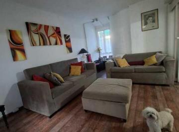 Casa · 223m² · 6 Ambientes · 3 Cocheras · Venta Casa Villa Cabrera a m del Shopping - Apta Credito