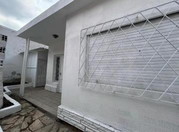 PH · 60m² · 3 Ambientes · PH en Venta - 2 Dorm. 1 Baño - 85 m² - Morón