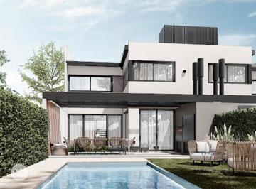 Casa · 134m² · 6 Ambientes · 2 Cocheras · Casa 3 Dorm. - Rodríguez 2000 - Los Troncos Funes | Venta