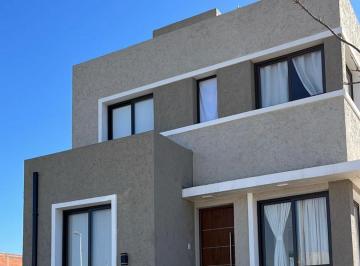 Casa · 105m² · 3 Dormitorios · Venta Casa 3 Dorm. 2 Plantas en Tejas 4 Malagueño Cordoba