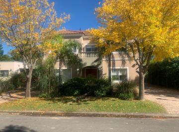 Casa · 231m² · 5 Ambientes · 2 Cocheras · Venta Casa San Isidro Labrador Tigre Apto Crédito