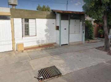 Casa · 120m² · 4 Ambientes · 1 Cochera · Casa Familiar