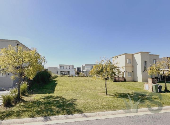 Terreno · 560m²