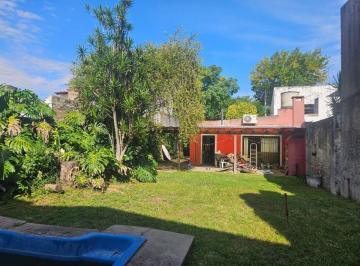 Casa · 85m² · 3 Ambientes · 2 Cocheras · Casa 3 Ambientes Venta en San Isidro La Calabria