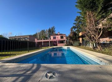 Casa · 260m² · Casa Chalet en Alquiler en Haras La Pradera, Pilar, G. B. a. Zona Norte