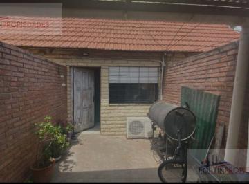 PH · 34m² · 2 Ambientes · 1 Cochera · PH - Villa Elvira