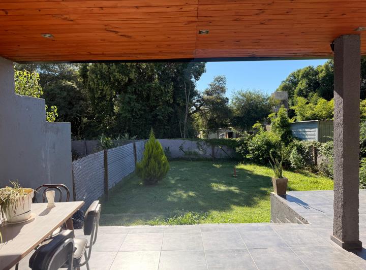Casa · 200m² · 5 Ambientes · 1 Cochera