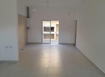 Casa de 4 ambientes, Ciudad de Santa Fe · Propiedad Funcional, a Entrenar! Padre Genesio 1200, Ideal Para Primer Vivienda