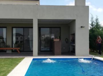 Casa · 184m² · 6 Ambientes · 2 Cocheras · Casa en Venta en El Canton Norte Al Agua - Maroto Propiedad