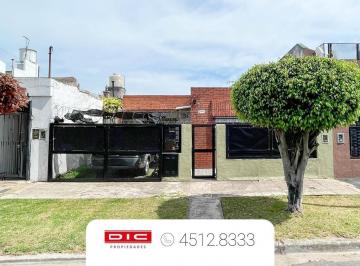Casa · 59m² · 3 Ambientes · 1 Cochera · Casa 2 Dorm. Venta - Villa Ballester