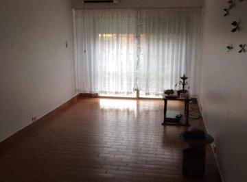 Departamento · 56m² · 3 Ambientes · Departamento en Venta - 2 Dorm. 1 Baño - 84 m² - Bernal Oeste