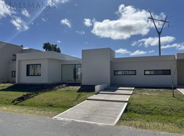 Casa · 175m² · 4 Ambientes · 2 Cocheras · Casa en Venta Altos de Campo Grande | Mallmann Propiedades