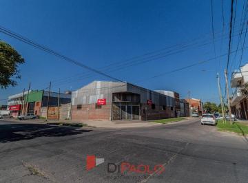 Local comercial · 528m² · 2 Cocheras · Local en Villa Bosch