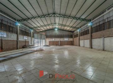 Local comercial · 528m² · 2 Cocheras · Local en Villa Bosch