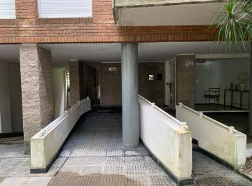 Departamento de 3 ambientes, San Isidro · Muy Lindo Departamento 3 Ambientes en Alquiler en Acassuso