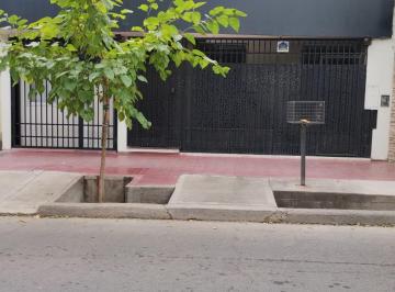 Casa de 5 ambientes, Ciudad de Mendoza · Casa en Alquiler Cuarta Sección de Mendoza