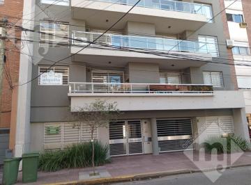 Departamento · 46m² · 2 Ambientes · 1 Cochera · Departamento en S. Fer. - Vias/centro