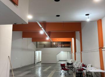 Local comercial , Lanús · Local en Alquiler Sobre Estacion Lanus