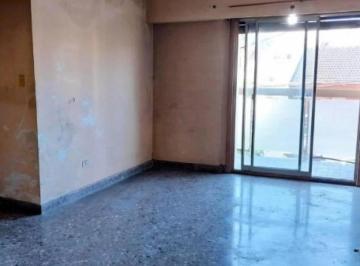 Departamento · 69m² · 3 Ambientes · Departamento en Venta - 2 Dorm. 2 Baños - 77 m² - Avellaneda