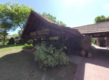 Casa · 300m² · 4 Ambientes · 1 Cochera · Casa en Venta