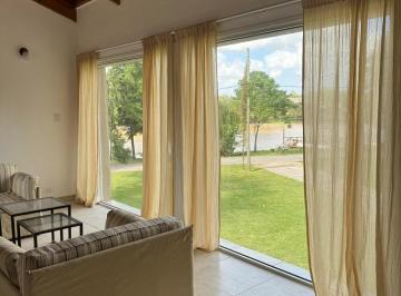Casa · 180m² · 4 Ambientes · 1 Cochera · Casa en Venta en Cube, Escobar, G. B. a. Zona Norte