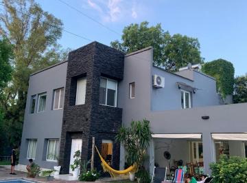 Casa · 550m² · 6 Ambientes · 3 Cocheras · Alquiler Casa 5amb C/pisc B° El Cortijo Polvorines