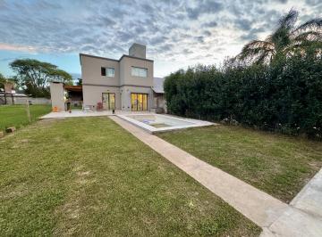 Casa · 90m² · 3 Ambientes · 1 Cochera · Casa en Venta.