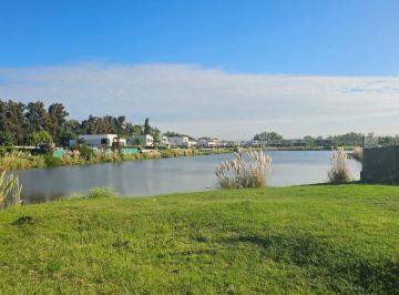 Terreno · 1047m² · Terreno 1047 m² en Venta a Laguna en La Calesa, Pilará, Pilar