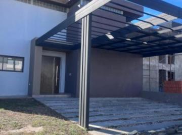 Casa de 4 ambientes, Córdoba · Hermosa Casa a La Venta en Colinas de Manantiales
