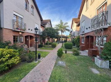 Departamento · 82m² · 3 Ambientes · 1 Cochera · Triplex en San Miguel Village