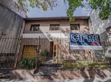 Casa · 181m² · 4 Ambientes · 1 Cochera · Casa de 4 Ambientes con Garage Jardin Lote 9,96x20,40