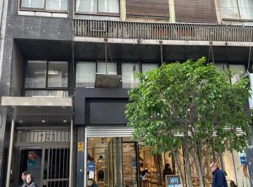 Oficina comercial · 40m² · 2 Ambientes · Oficina en Florida Al Frente. Excelente Vista. Super Luminosa