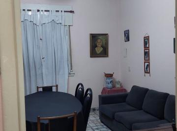 Casa · 162m² · 4 Ambientes · Venta Casa de 4 Ambientes con Patio y Terraza Sup. Tot. 220 m² - Parque Patricios