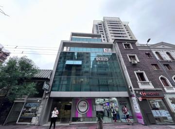 Oficina comercial · 100m² · 3 Ambientes · Oficina en Alquiler | Bº Centro | Gran Salón | 2 Baños | Kitchenette
