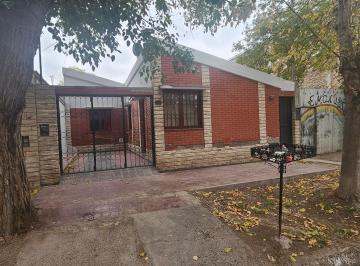 Casa de 7 ambientes, Las Heras · Ramirez / Pescadores