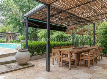 Casa de 7 ambientes, Malvinas Argentinas · Espectacular Casa Lista Para Mudarse