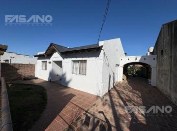 Terreno · 140m² · 3 Ambientes · 1 Cochera · Casa en San Andrés de Giles, 325 m² de Terreno.