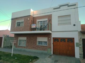 Casa de 6 ambientes, Bahía Blanca · Vicente Lopez 1474