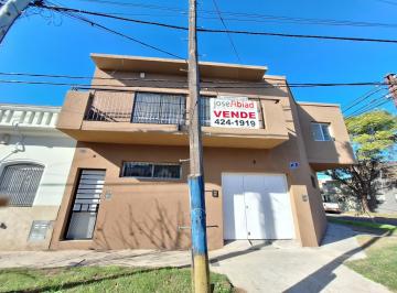 Departamento · 101m² · 4 Ambientes · 1 Cochera · Duplex a Estrenar con Cochera y Patio en Barrio Belgrano