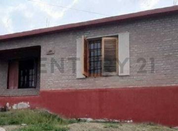Casa · 99m² · 2 Ambientes · Casa en Venta!